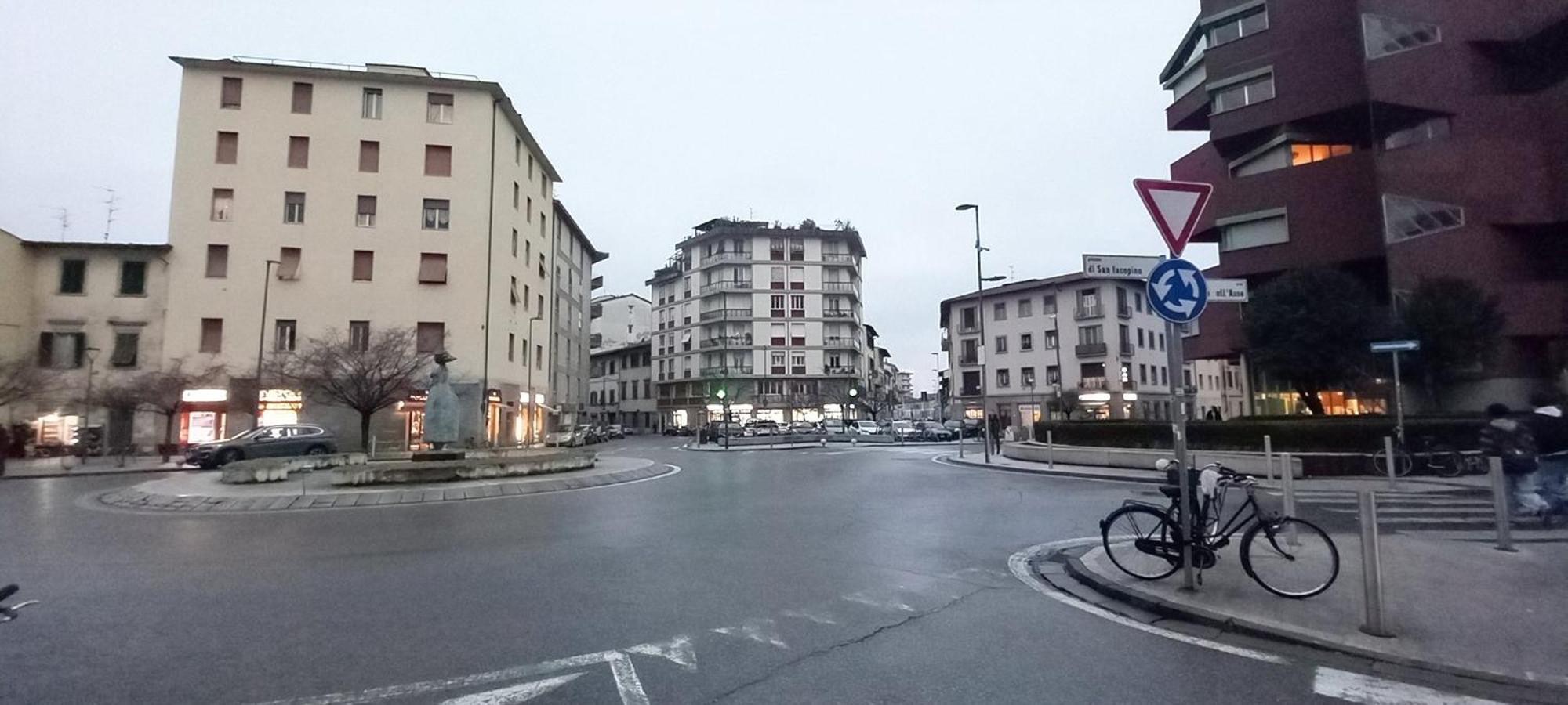 Charming & Spacious Florentine Home Just Two Mins From Tram Stop Florence Ngoại thất bức ảnh